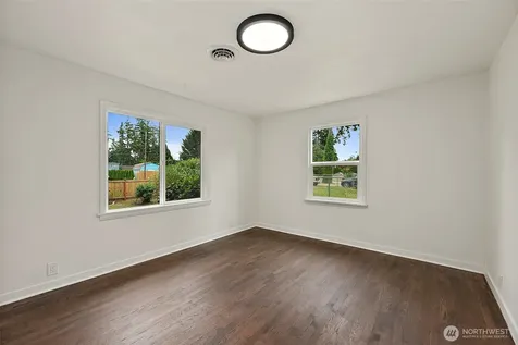 8811 SW Wildwood Avenue Lakewood WA 98498
