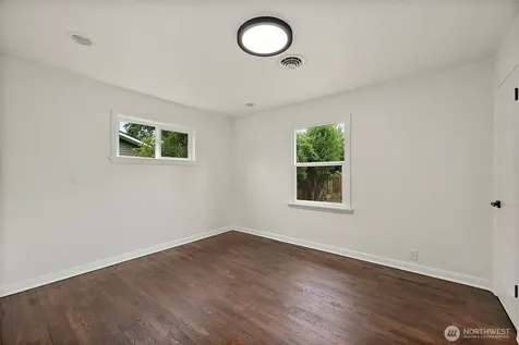 8811 SW Wildwood Avenue Lakewood WA 98498