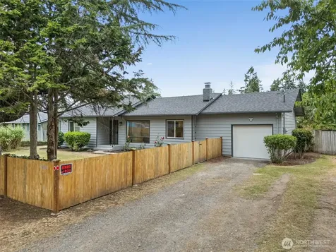 8811 SW Wildwood Avenue Lakewood WA 98498