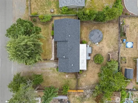 8811 SW Wildwood Avenue Lakewood WA 98498
