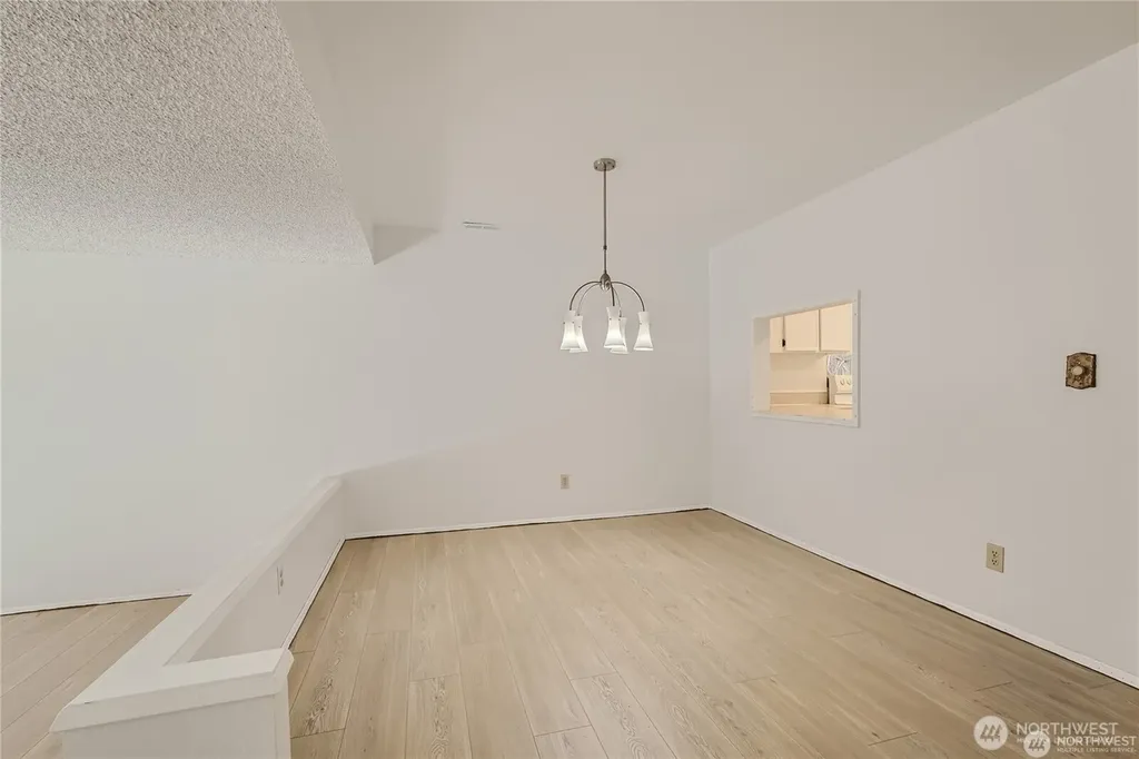 3518 109th Place NE Bellevue WA 98004