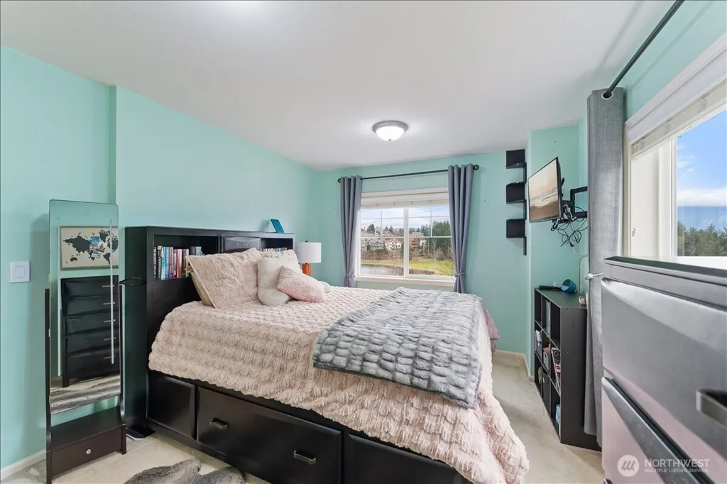 7041 Eagle Lake Drive SE Snoqualmie WA 98065