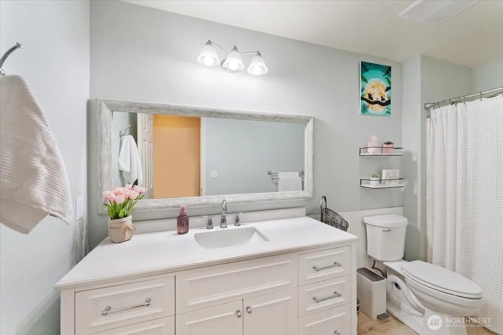 7041 Eagle Lake Drive SE Snoqualmie WA 98065