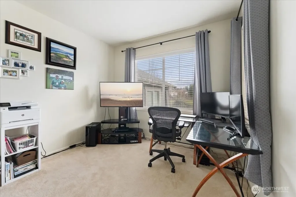 7041 Eagle Lake Drive SE Snoqualmie WA 98065