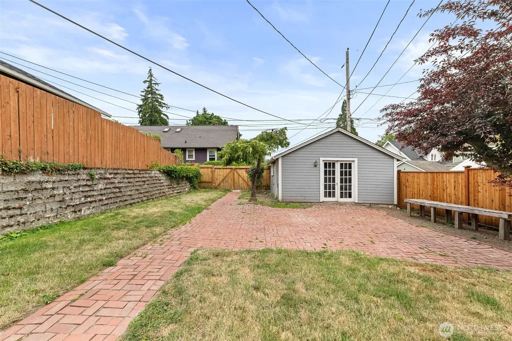 912 N Grant Avenue Tacoma WA 98403