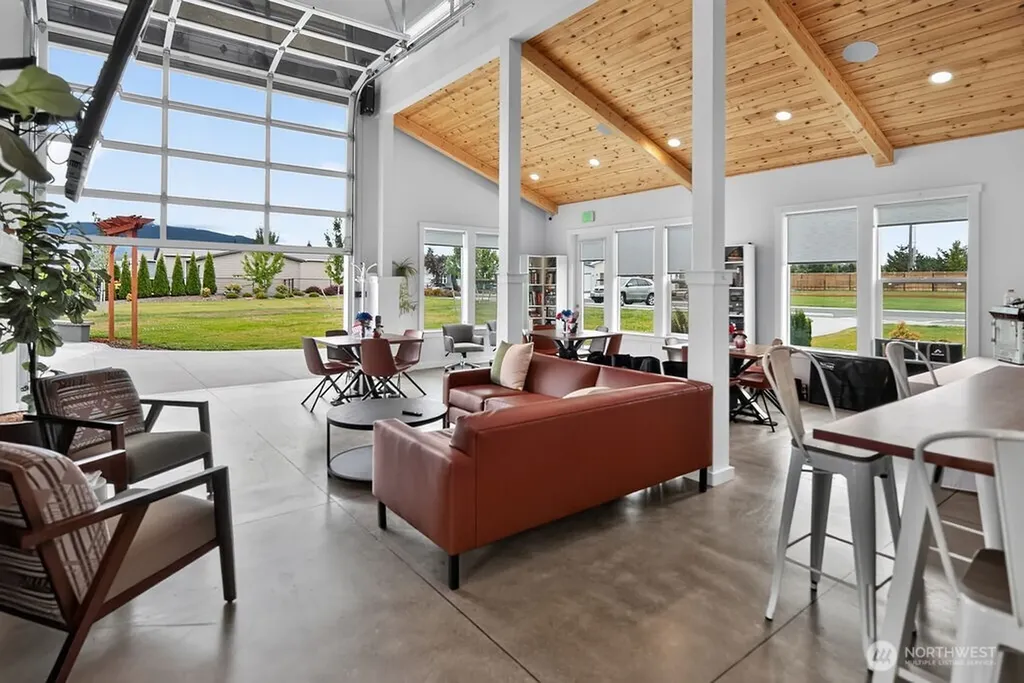 894 N Iris Avenue Sequim WA 98382