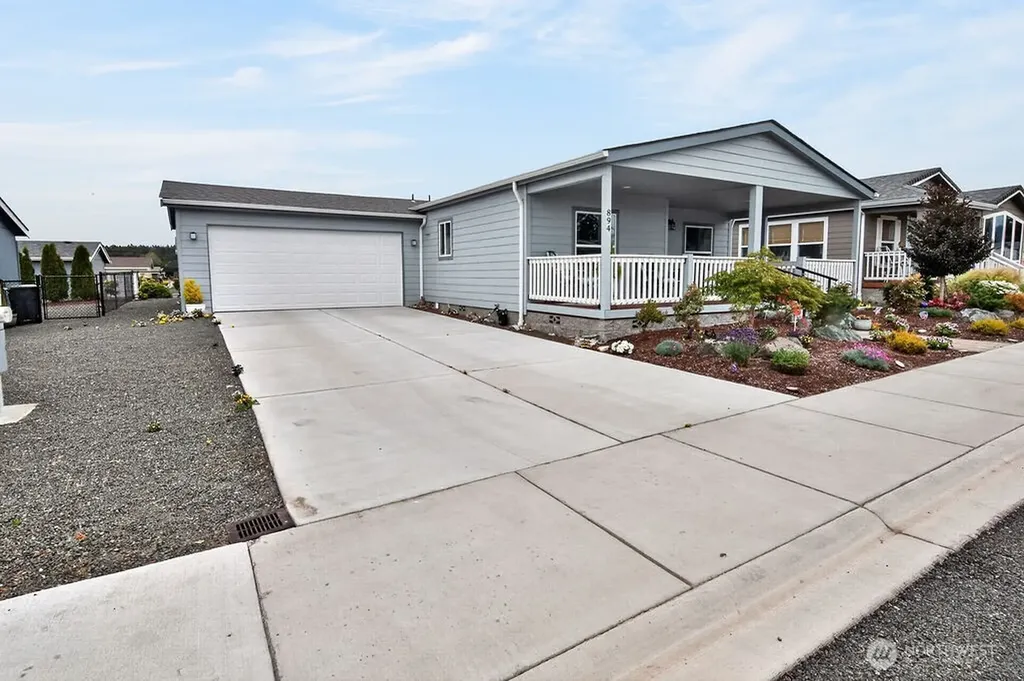 894 N Iris Avenue Sequim WA 98382