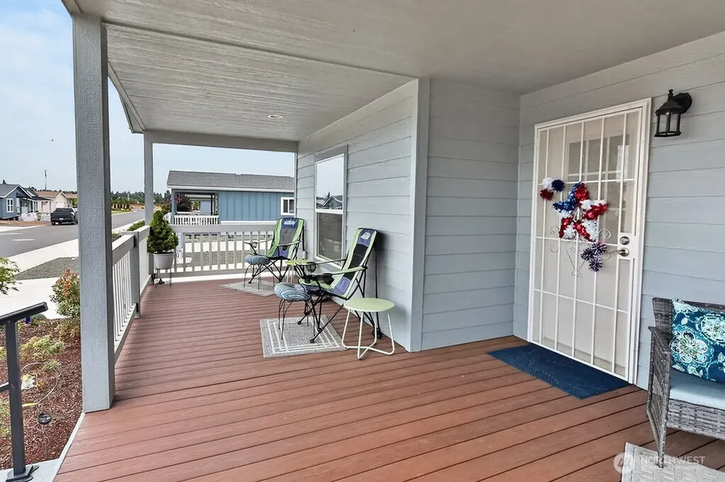 894 N Iris Avenue Sequim WA 98382