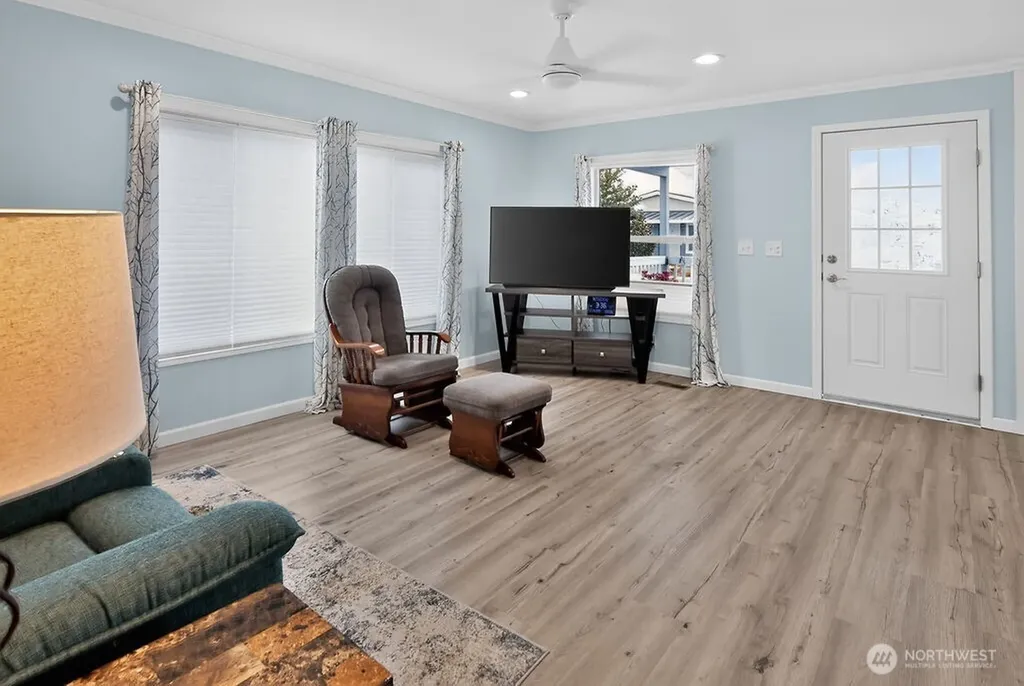 894 N Iris Avenue Sequim WA 98382