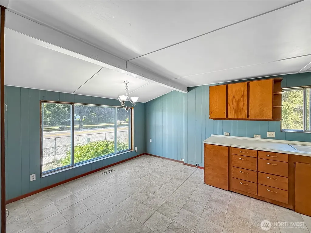702 Martin Street Steilacoom WA 98388