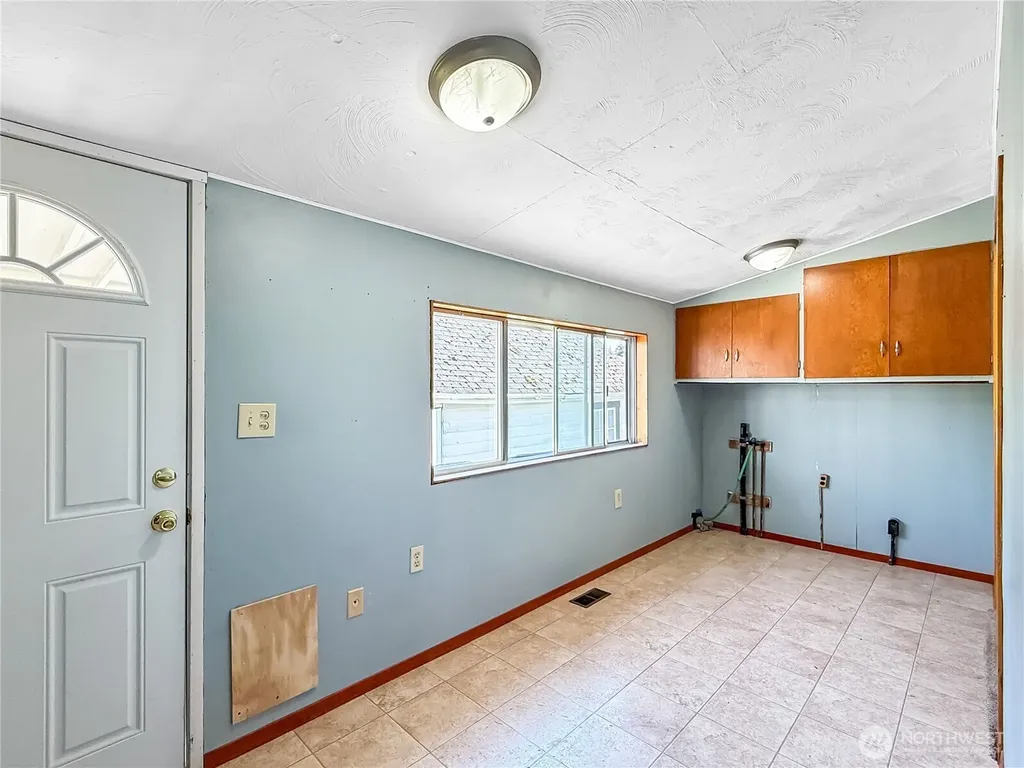 702 Martin Street Steilacoom WA 98388