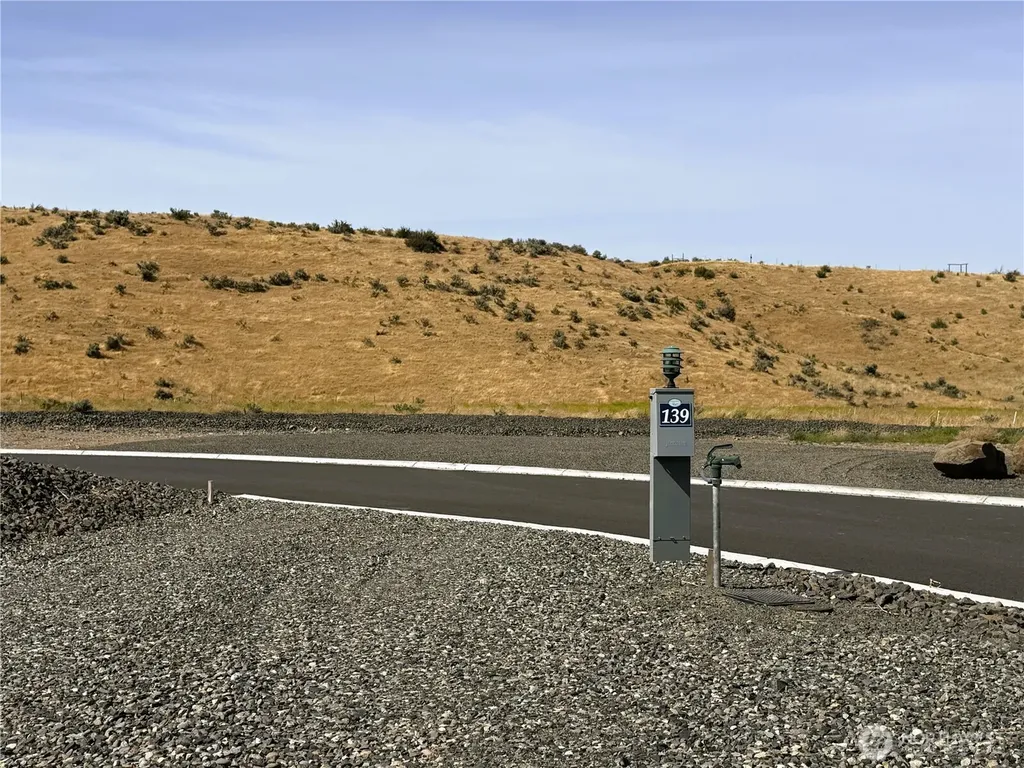 1769 Naches Wenas Road Selah WA 98942
