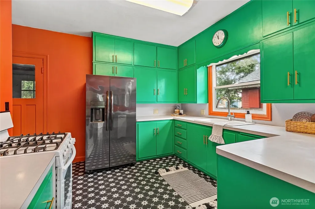 1224 Grant Bellingham WA 98225