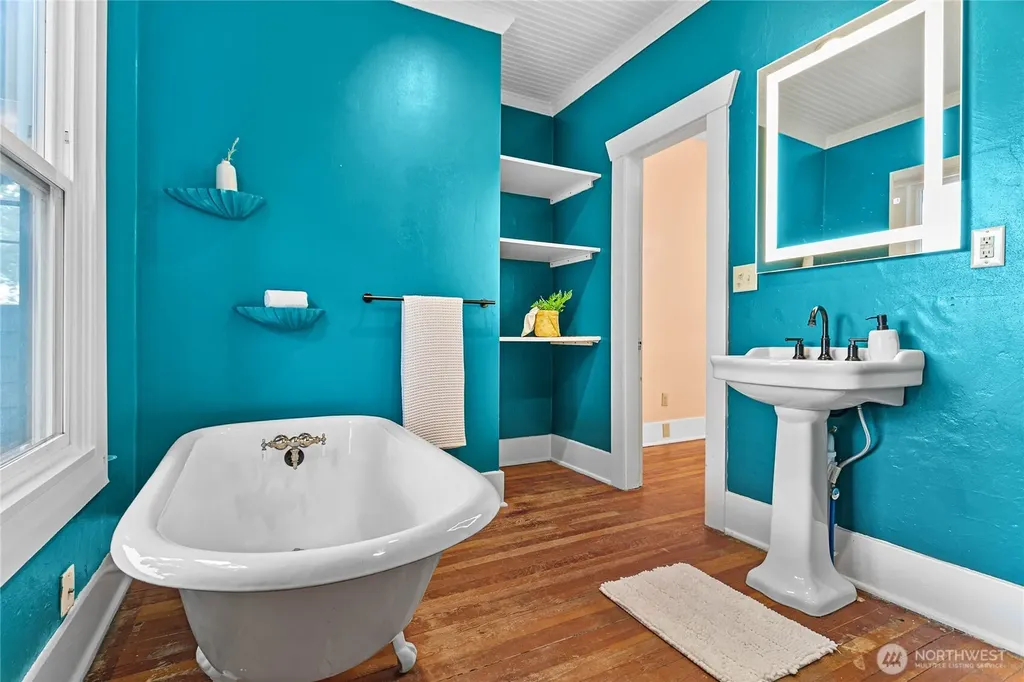 1224 Grant Bellingham WA 98225