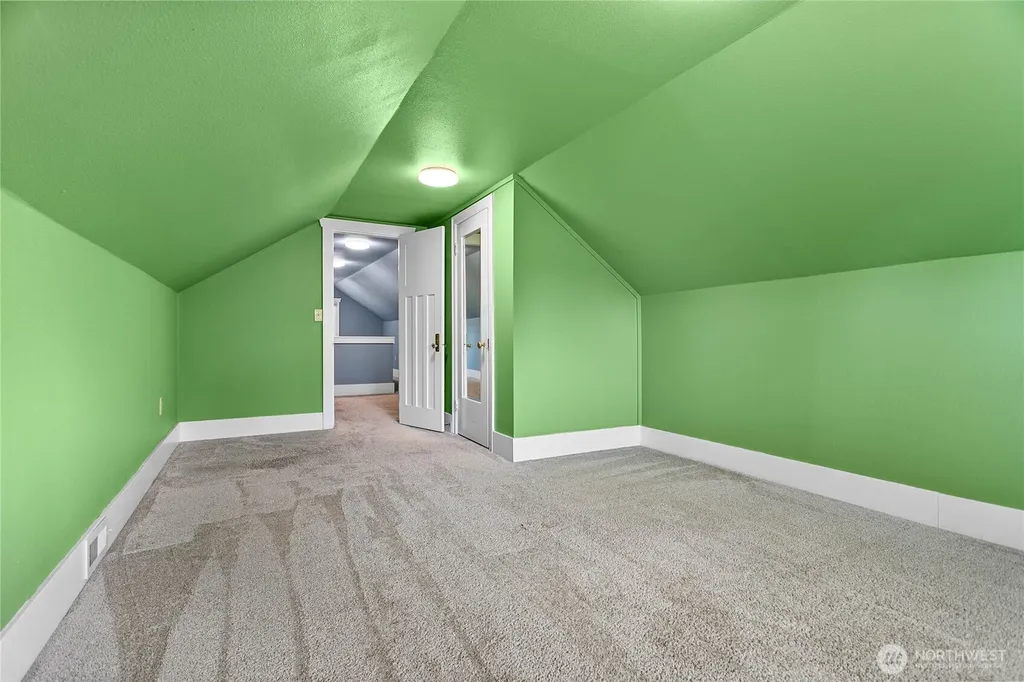 1224 Grant Bellingham WA 98225