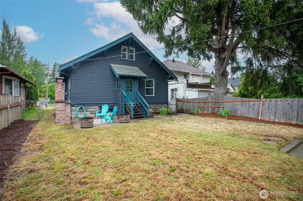 1224 Grant Bellingham WA 98225