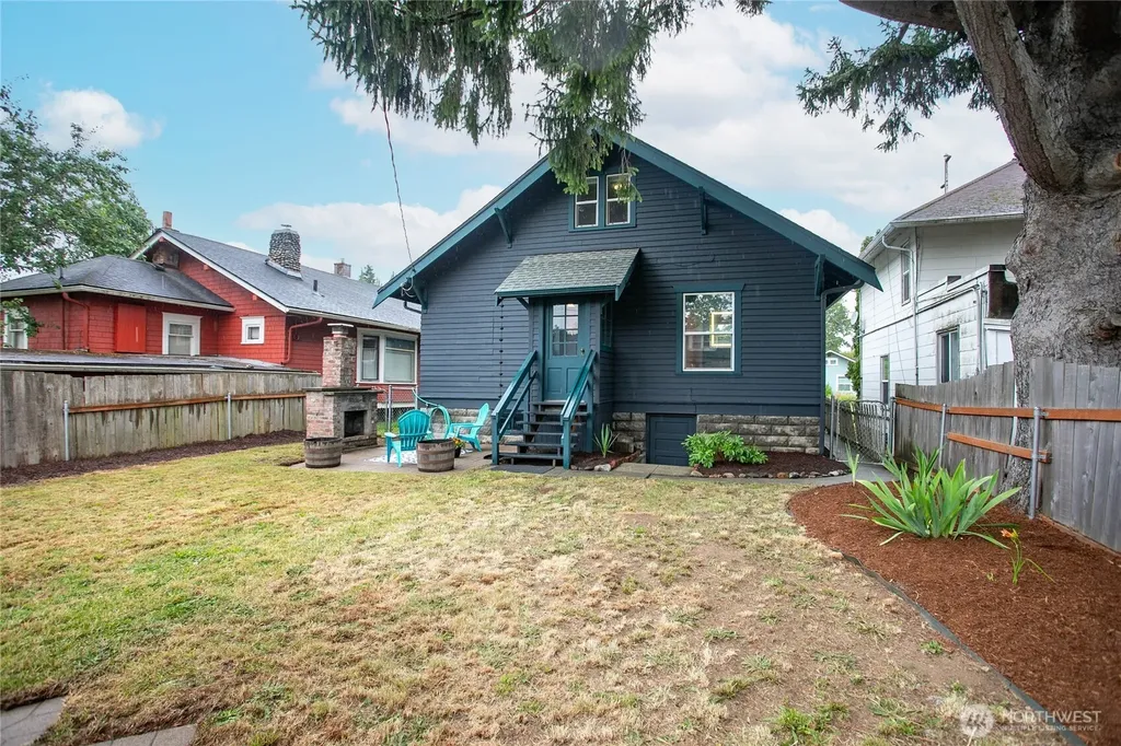 1224 Grant Bellingham WA 98225