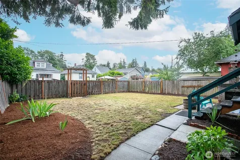 1224 Grant Bellingham WA 98225