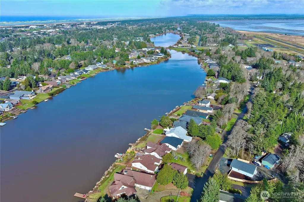 336 Hyde Court NE Ocean Shores WA 98569