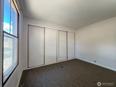 406 Kendall Street Riverside WA 98849