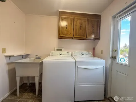 406 Kendall Street Riverside WA 98849