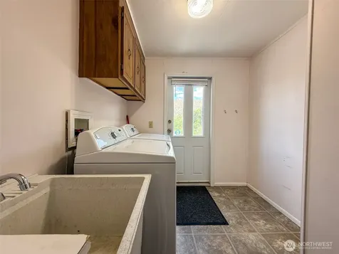 406 Kendall Street Riverside WA 98849