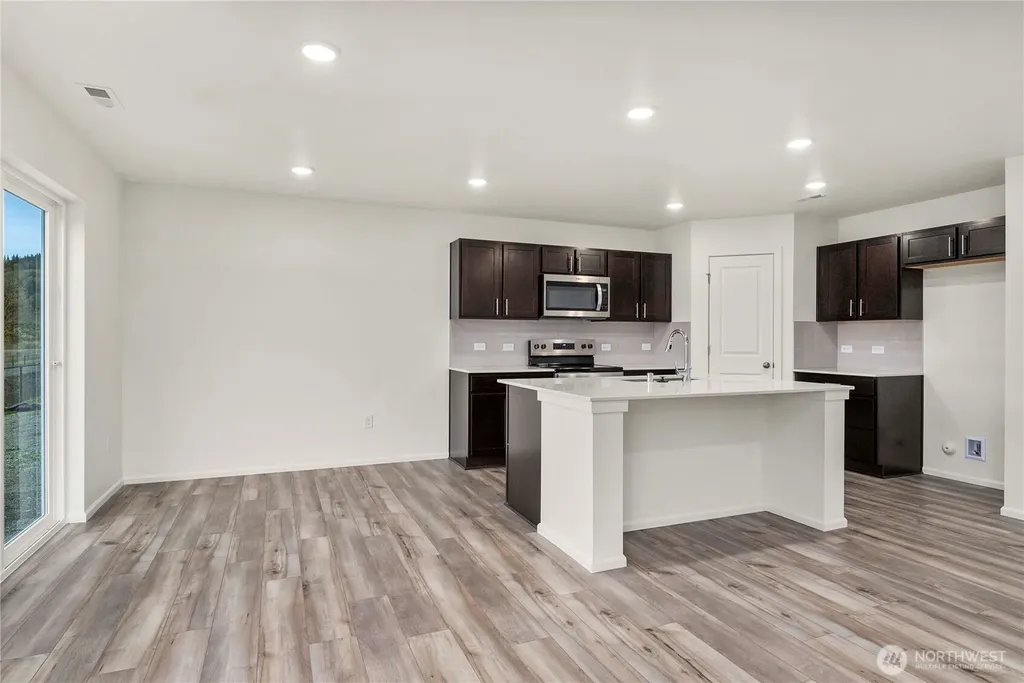 1421 Salzer Creek Loop Centralia WA 98531