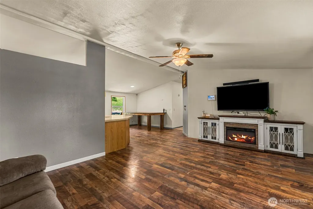 1612 Britini Drive Wenatchee WA 98801