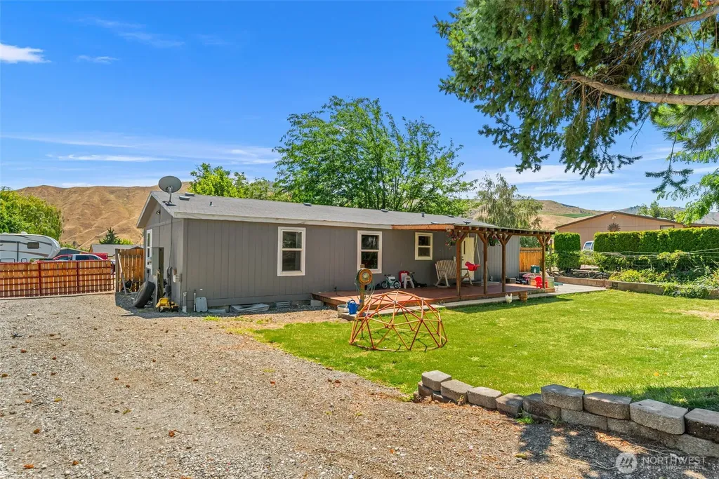 1612 Britini Drive Wenatchee WA 98801