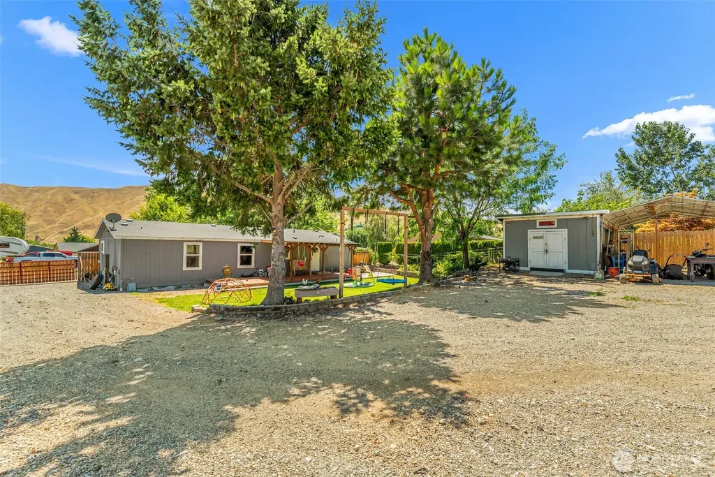 1612 Britini Drive Wenatchee WA 98801
