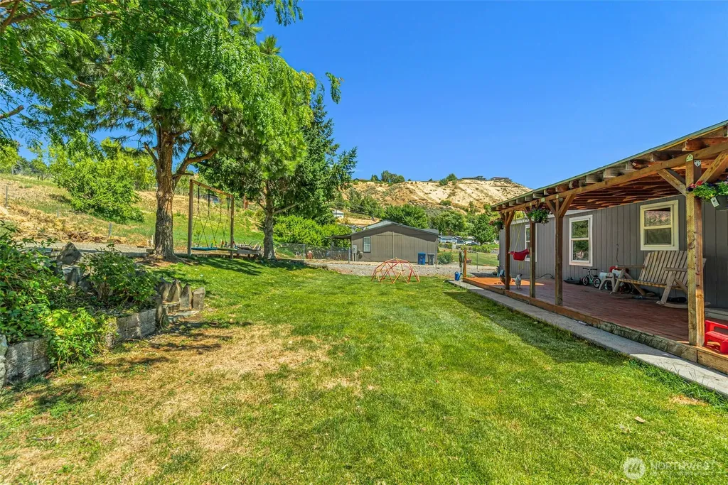 1612 Britini Drive Wenatchee WA 98801