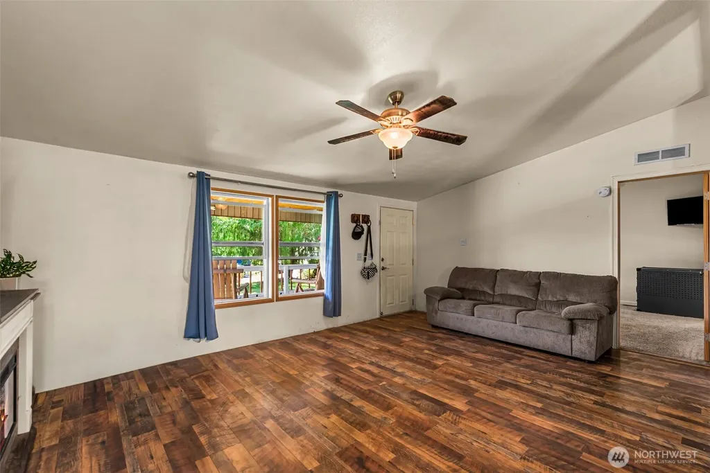 1612 Britini Drive Wenatchee WA 98801