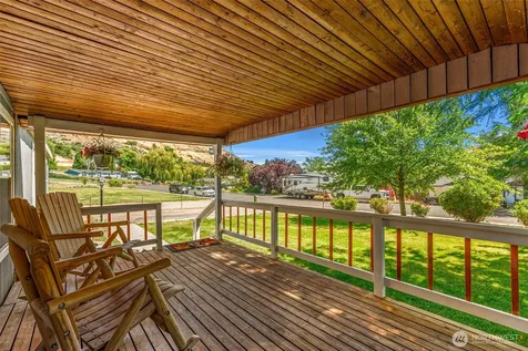 1612 Britini Drive Wenatchee WA 98801