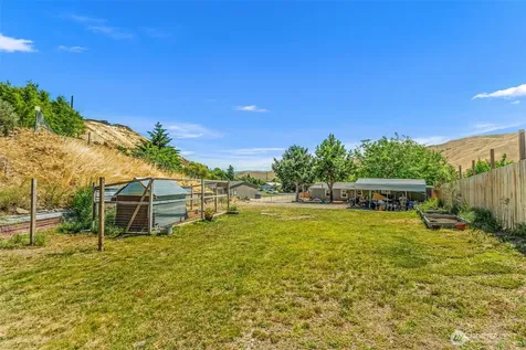 1612 Britini Drive Wenatchee WA 98801