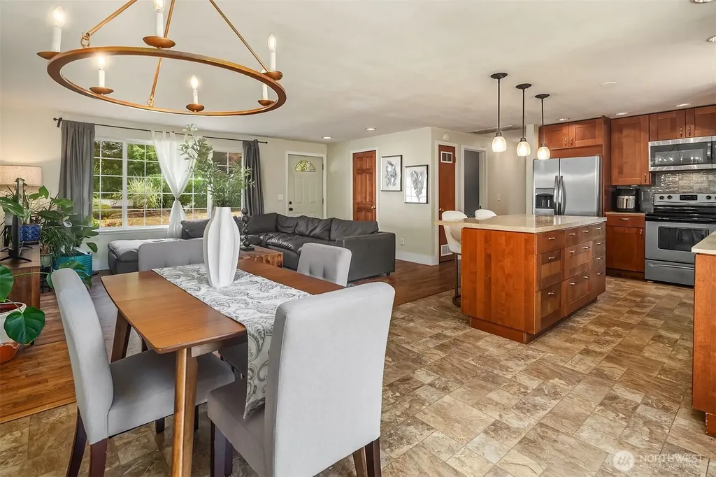 21010 22nd Avenue W Lynnwood WA 98036