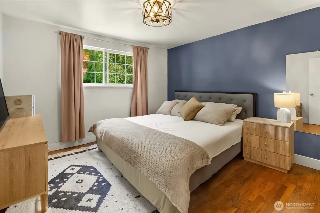 21010 22nd Avenue W Lynnwood WA 98036