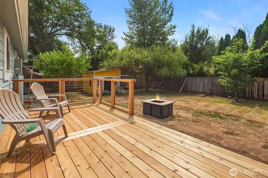 21010 22nd Avenue W Lynnwood WA 98036