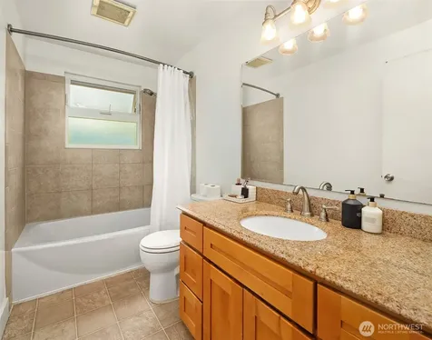 21010 22nd Avenue W Lynnwood WA 98036