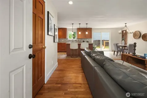 21010 22nd Avenue W Lynnwood WA 98036
