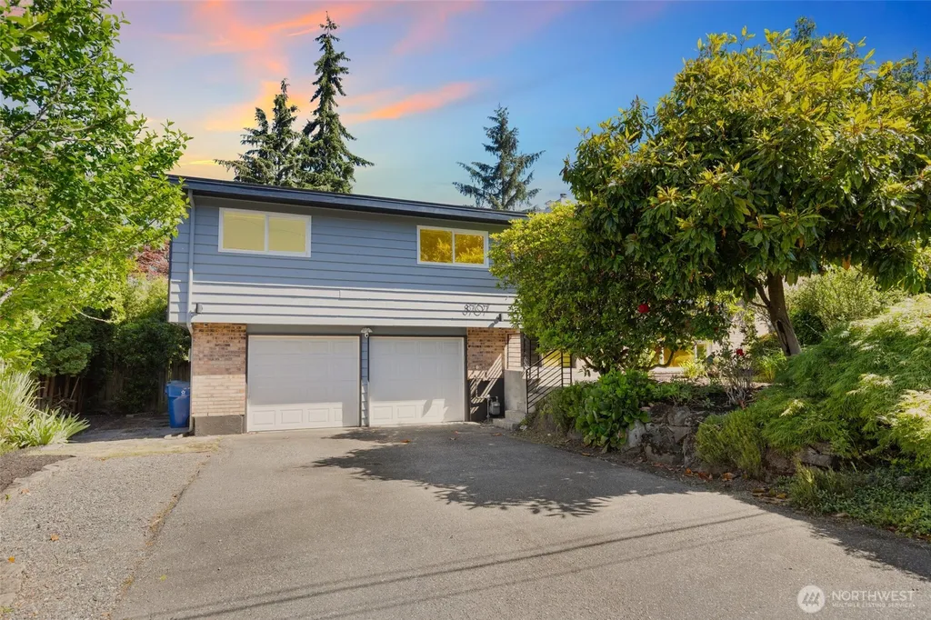 8707 Maple Lane Edmonds WA 98026