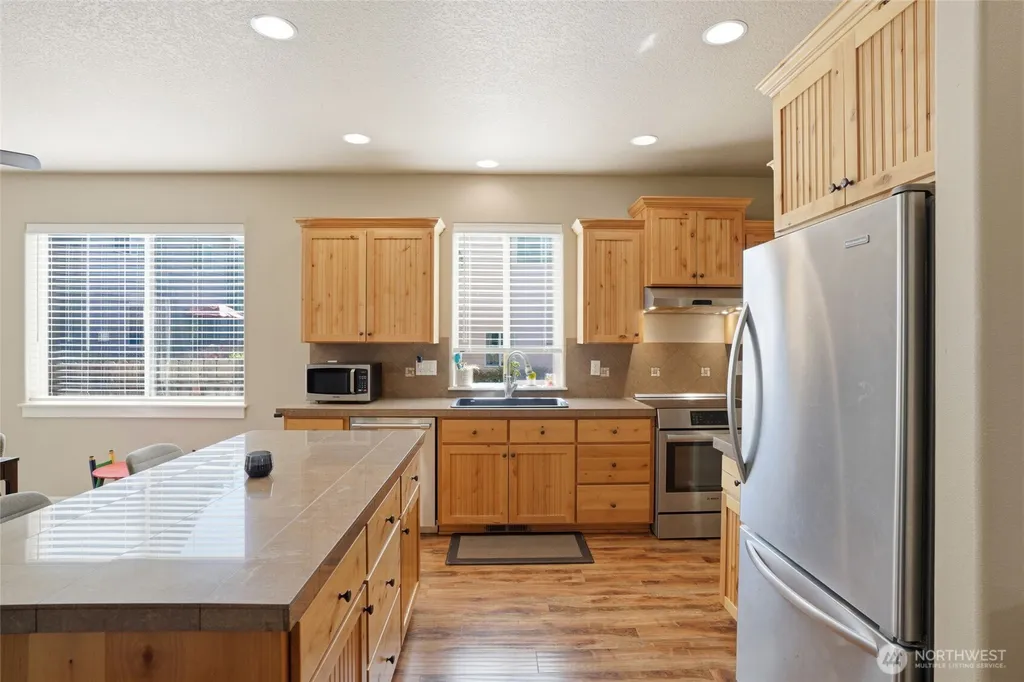 3805 NW 122nd Street Vancouver WA 98685