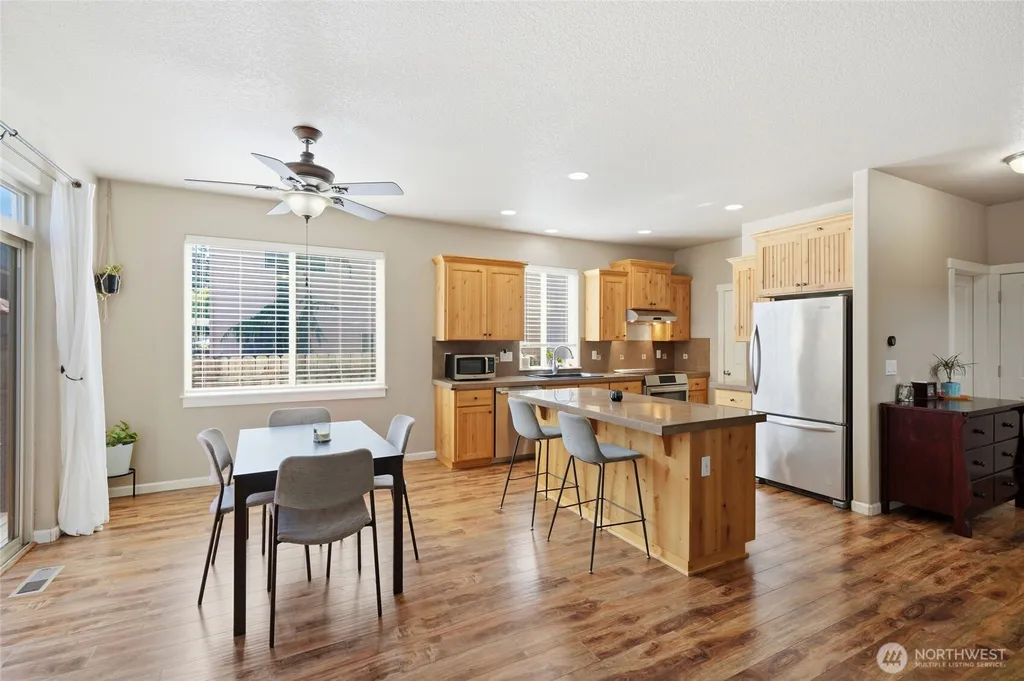 3805 NW 122nd Street Vancouver WA 98685