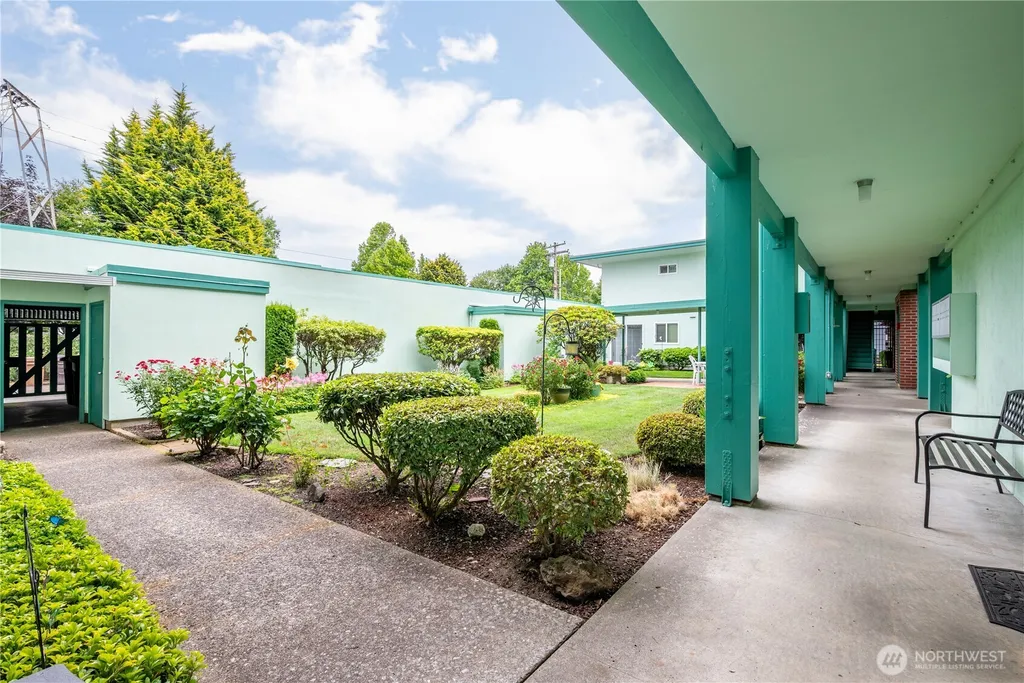1408 20th Avenue Longview WA 98632