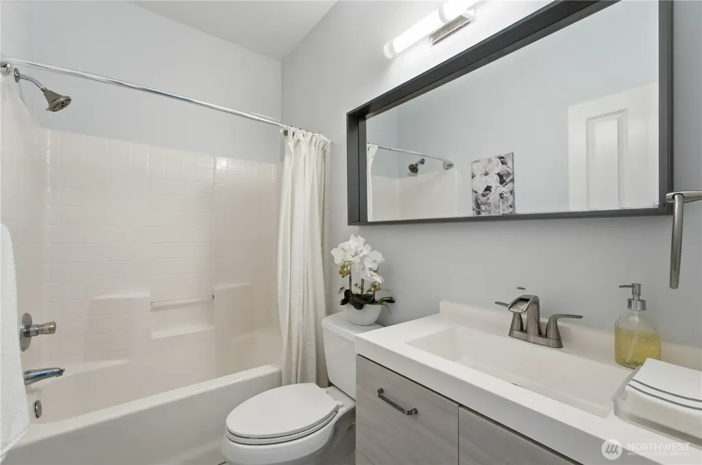 1403 240th Way SE Sammamish WA 98075