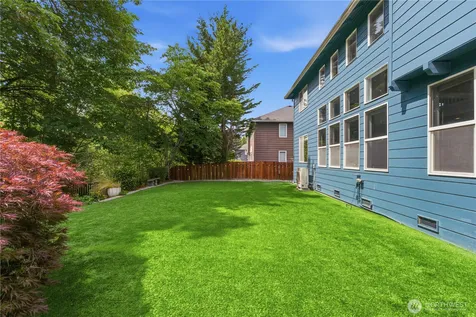 1403 240th Way SE Sammamish WA 98075