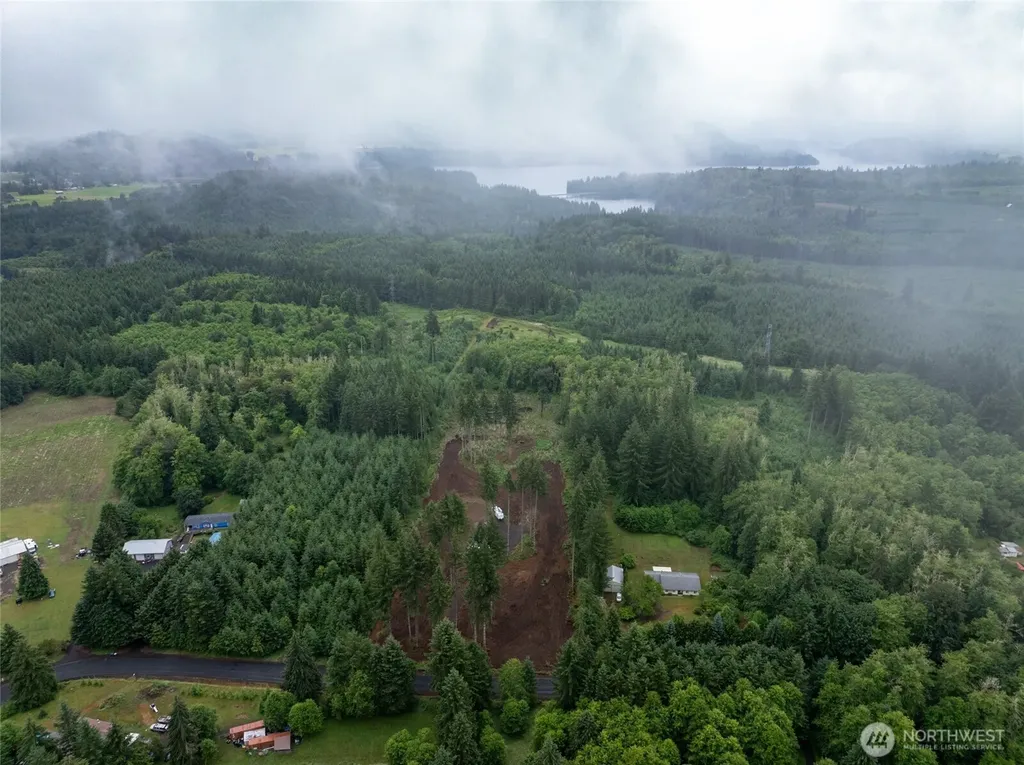 254 Calvin Road Onalaska WA 98570