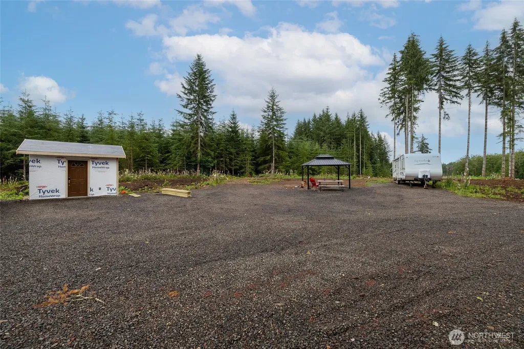 254 Calvin Road Onalaska WA 98570