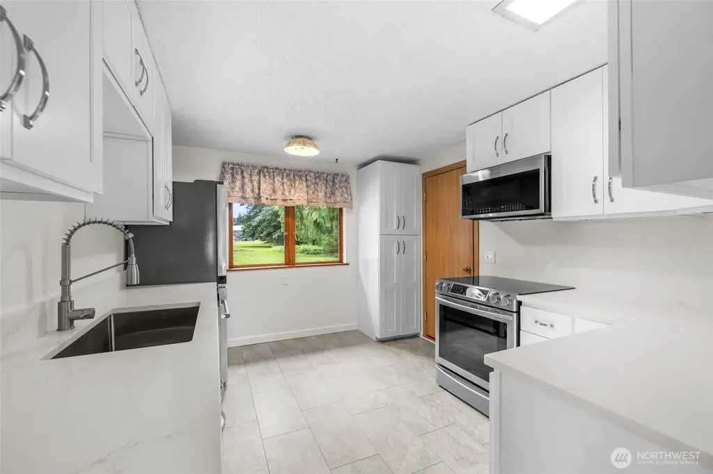12826 228th Street NE Arlington WA 98223
