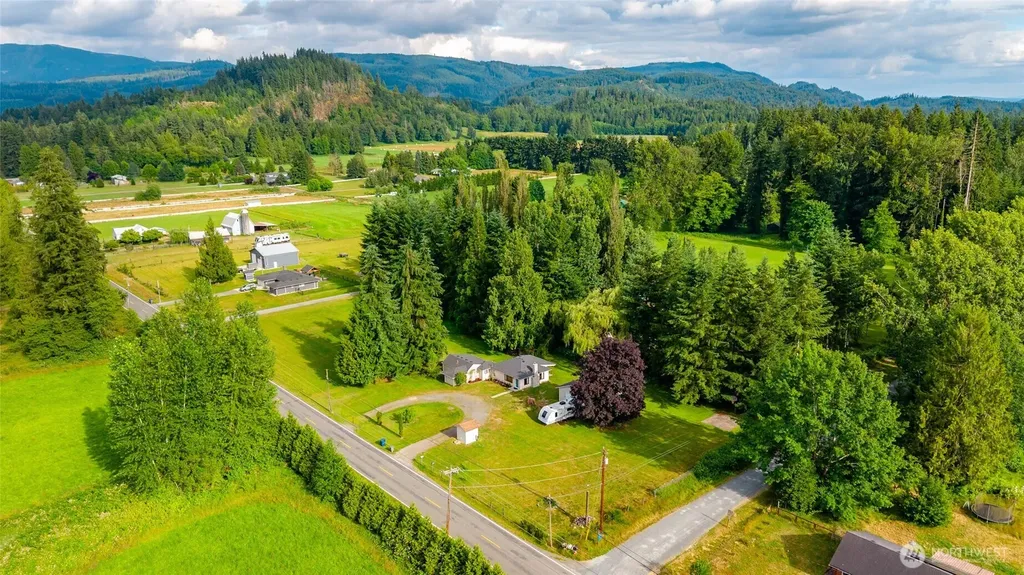 12826 228th Street NE Arlington WA 98223