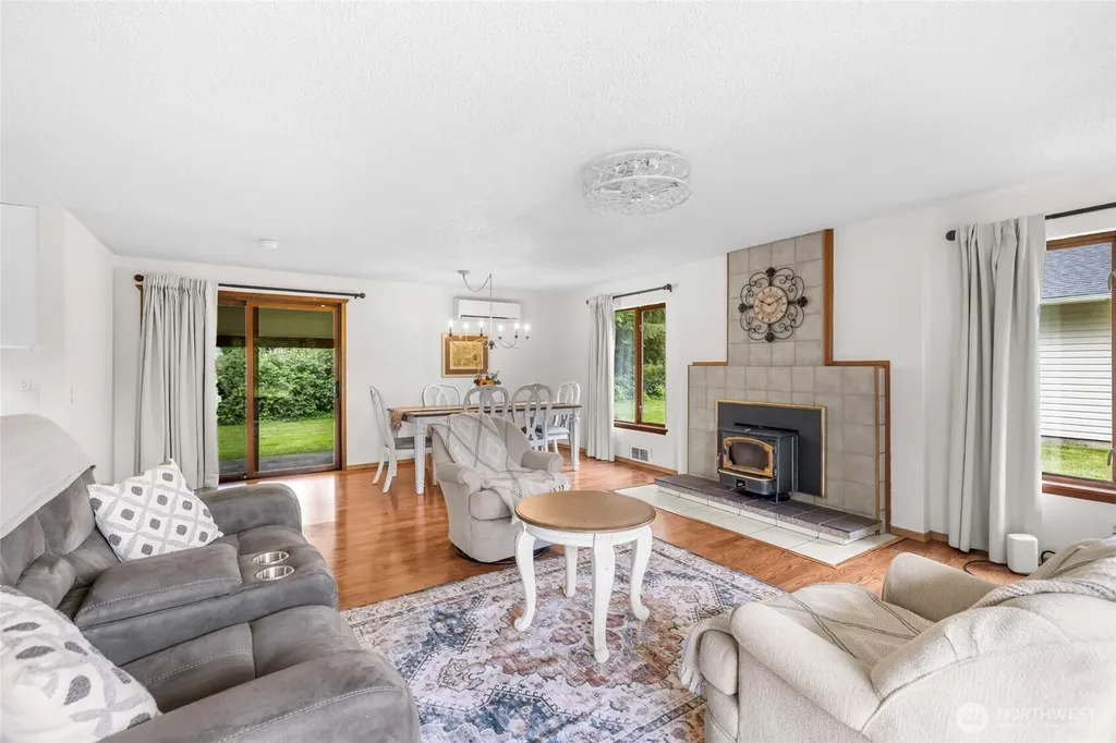 12826 228th Street NE Arlington WA 98223